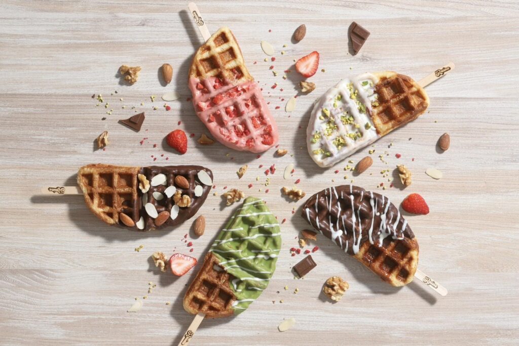 彩り豊かなクロッフルの画像